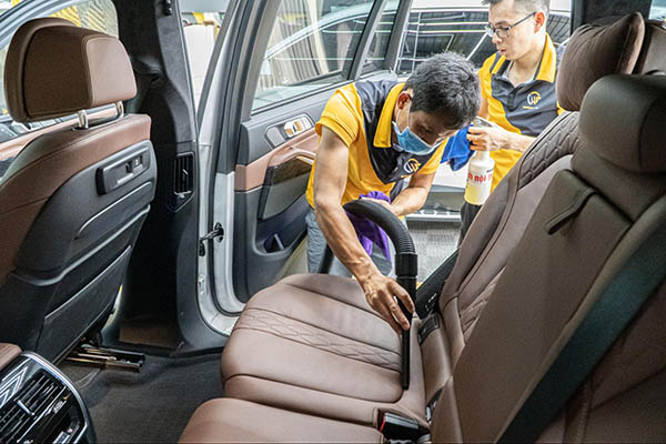 Hướng dẫn dọn nội thất Ô tô chi tiết, quy trình, lợi Ích và lưu Ý quan trọng